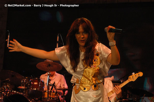 ABBA - The Tribute - Air Jamaica Jazz & Blues Festival 2007 - The Art of Music -  Thursday, January 25th - 10th Anniversary - Air Jamaica Jazz & Blues Festival 2007 - The Art of Music - Tuesday, January 23 - Saturday, January 27, 2007, The Aqueduct on Rose Hall, Montego Bay, Jamaica - Negril Travel Guide, Negril Jamaica WI - http://www.negriltravelguide.com - info@negriltravelguide.com...!